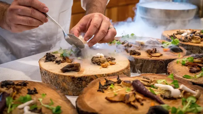 Nikmati Sensasi Kuliner Spesial Sambil Berdonasi di Festival Kuliner Plaza Indonesia