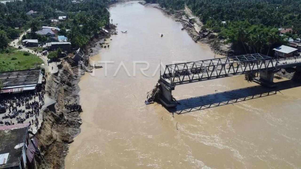 Koalisi Masyarakat Desak Presiden Tetapkan Darurat Bencana Nasional Akibat Banjir Longsor di Tiga Provinsi