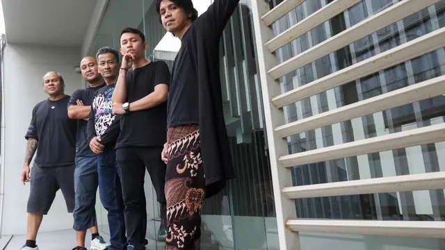 Ferdy Tahier Element saat bersama Rocker Kasarunk