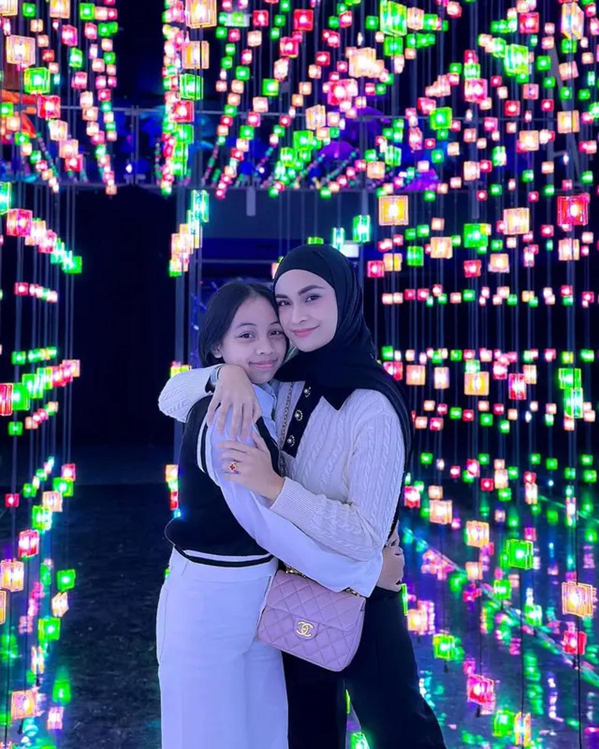 Kini Jadi Anak Zumi Zola, Ini 6 Potret Illiyyuna Kamila Rais Buah Hati Putri Zulhas