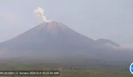 Gunung Semeru erupsi