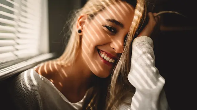 [bintang] 3 Zodiak yang Sumber Senyumnya Berasal dari Orang Lain