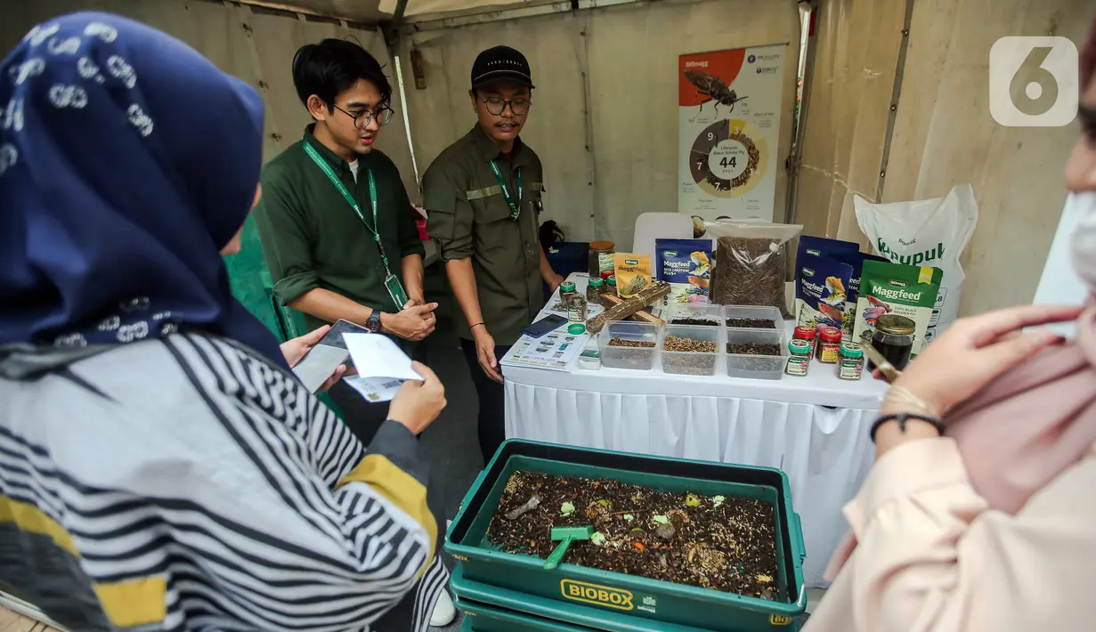 Saat ini, penyebaran terhadap konsep daur ulang sampah belum merata. Hal ini disebabkan oleh rendahnya kesadaran masyarakat terkait konsep ekonomi sirkular. (Liputan6.com/Faizal Fanani)