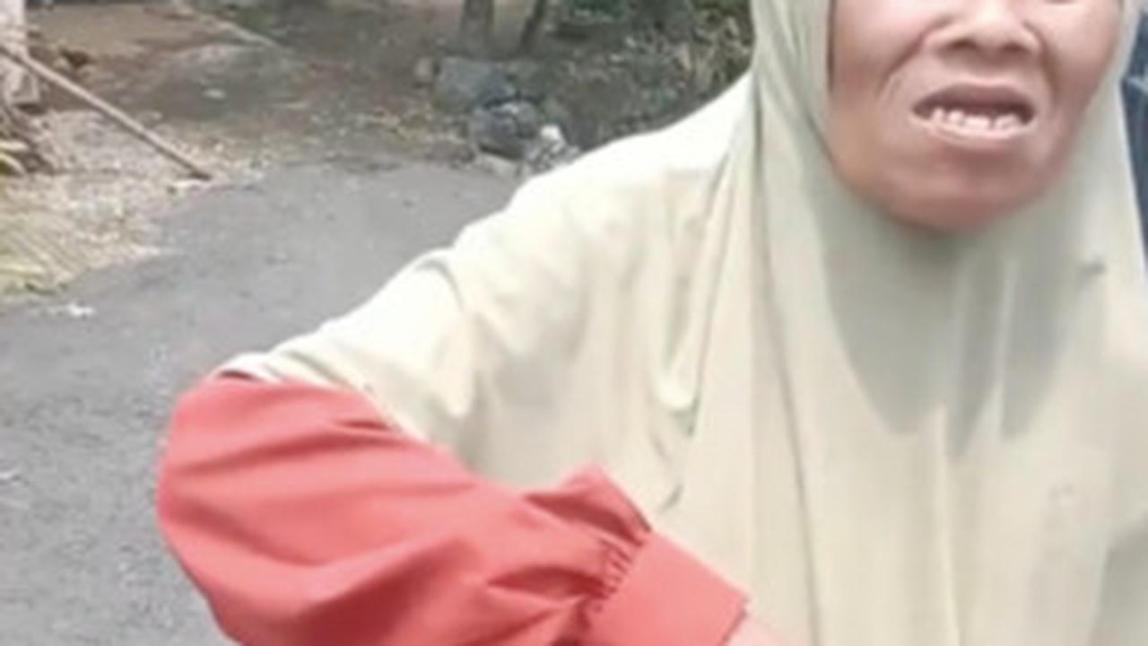 Kabar Terbaru Baldiah, Dulu Viral 'Aa Kasihan Aa' Kini Berjualan Keliling