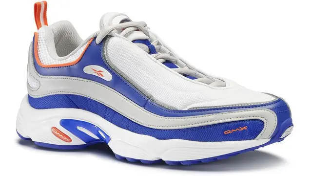 Panduan Gaya Terkini dengan Colorful Sneakers
