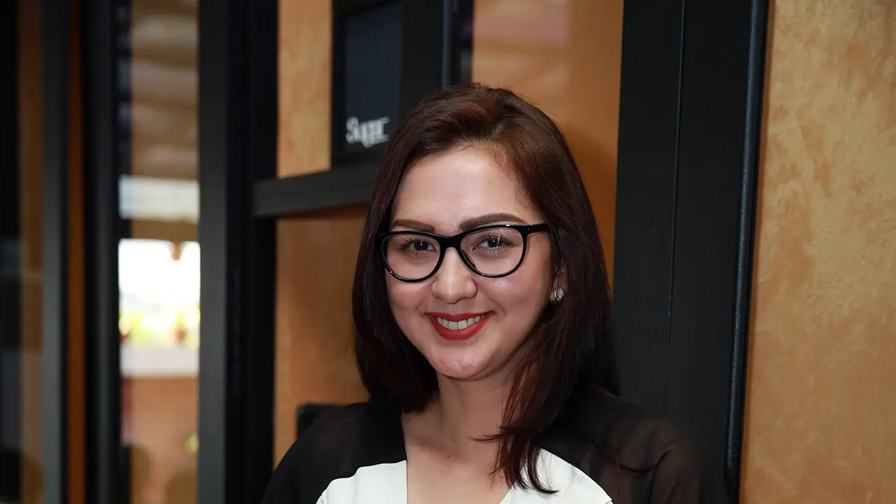[Bintang] Donna Agnesia