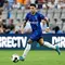Enzo Fernandez menggiring bola saat Chelsea menghadapi Real Madrid pada uji coba terakhir di Amerika Serikat. (Bola.com/Dok. Chelsea)