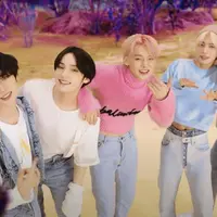 Funky dan vintage, TXT suguhkan Blue Hour yang asyik dinikmati sambil berdansa.