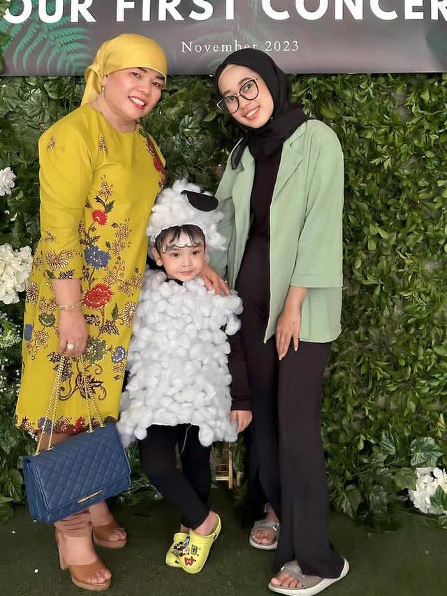 Potret Oma, Gala, dan Ida Wida (Sumber: Instagram/@idawidareal)