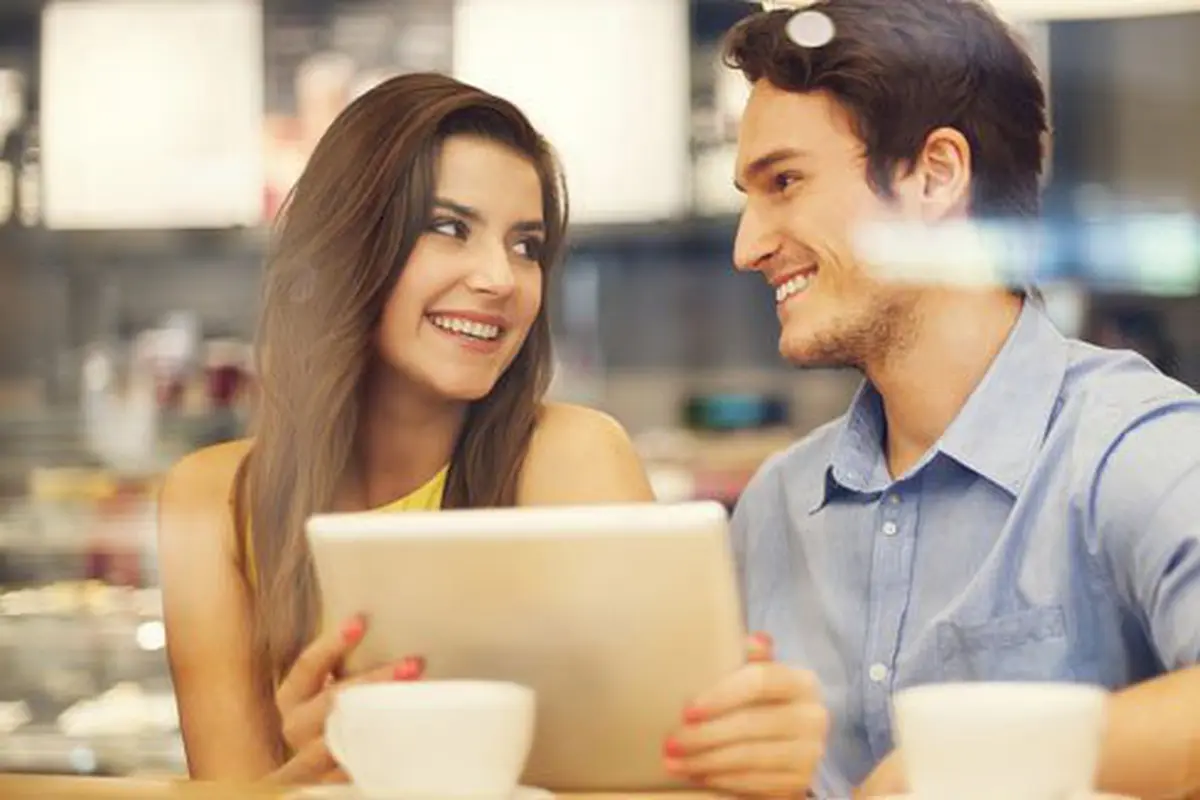 Kesan pertama yang baik/copyright Shutterstock.com