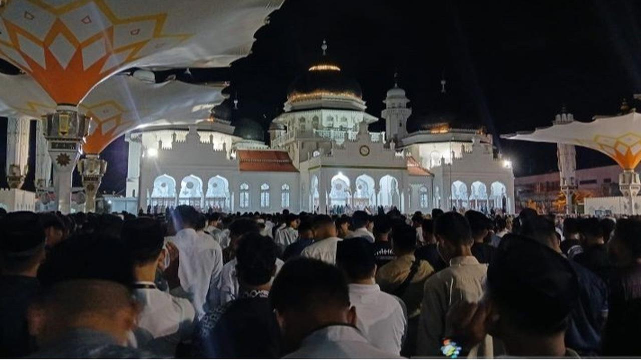 Panduan Lengkap Urutan Surat Pendek Sholat Tarawih 23 Rakaat, Bikin Ibadah Makin Khusyuk