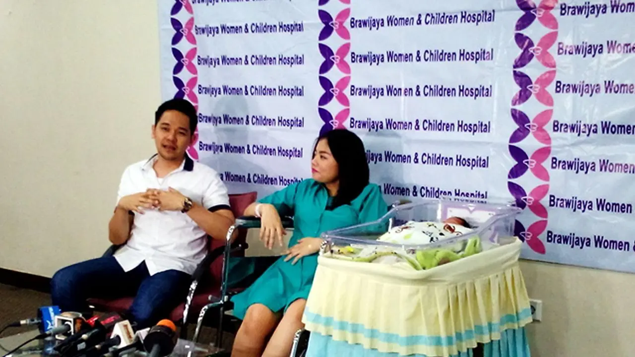 Tika Ramlan dan Aji Tri Raharso