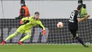 Tomas Vaclik. Kiper Republik Ceska berusia 32 tahun ini kini menjalani musim pertama bersama Olympiacos di Liga Yunani. Sebelumnya selama 10 musim Mulai 2011/2012 hingga 2020/2021 sempat memperkuat 3 klub besar, Sparta Praha, FC Basel dan terakhir bersama Sevilla di LaLiga. (AFP/Daniel Roland)