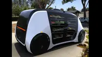 Robomart mobil self-driving yang berjalan sendiri menjual sayur dan buahan-buahan.(Robomart)