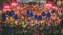Ribuan pelari mengikuti Jakarta Marathon 2018 di Gelora Bung Karno, Jakarta, Minggu (28/10). Ada lima nomor lari, yakni marathon (42,195 km), half marathon (21 km), 10 K, 5K, dan maratoonz (lari untuk anak-anak). (Liputan6.com/Faizal Fanani)