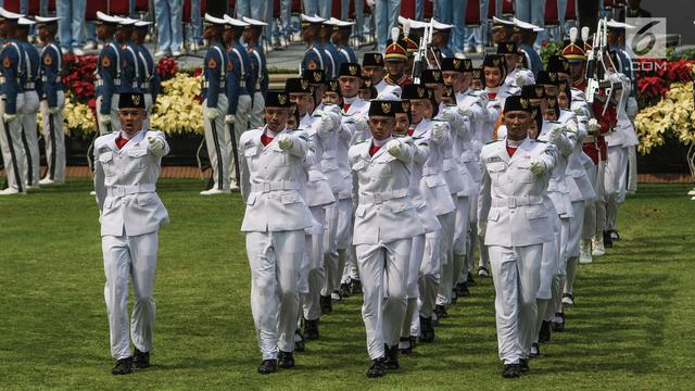 Berbaju Adat Bali, Presiden Jokowi Pimpin Upacara HUT ke-74 RI