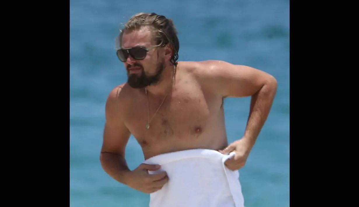 Ada pemandangan yang berbeda dari Leonardo DiCaprio kali ini (Dailymail.co.uk)