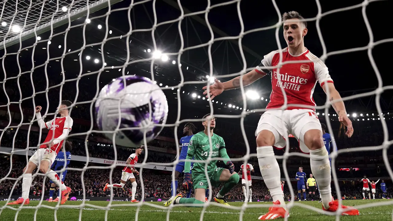 Foto: Tanpa Ampun, Arsenal Hajar Chelsea Hingga Babak Belur di Liga Inggris