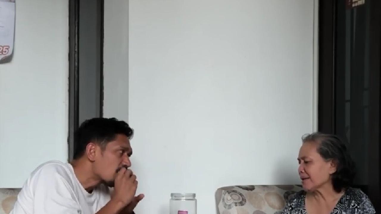 Momen Kebersamaan Ibnu Jamil dan Sang Ibunda yang Kini Tinggal Kenangan