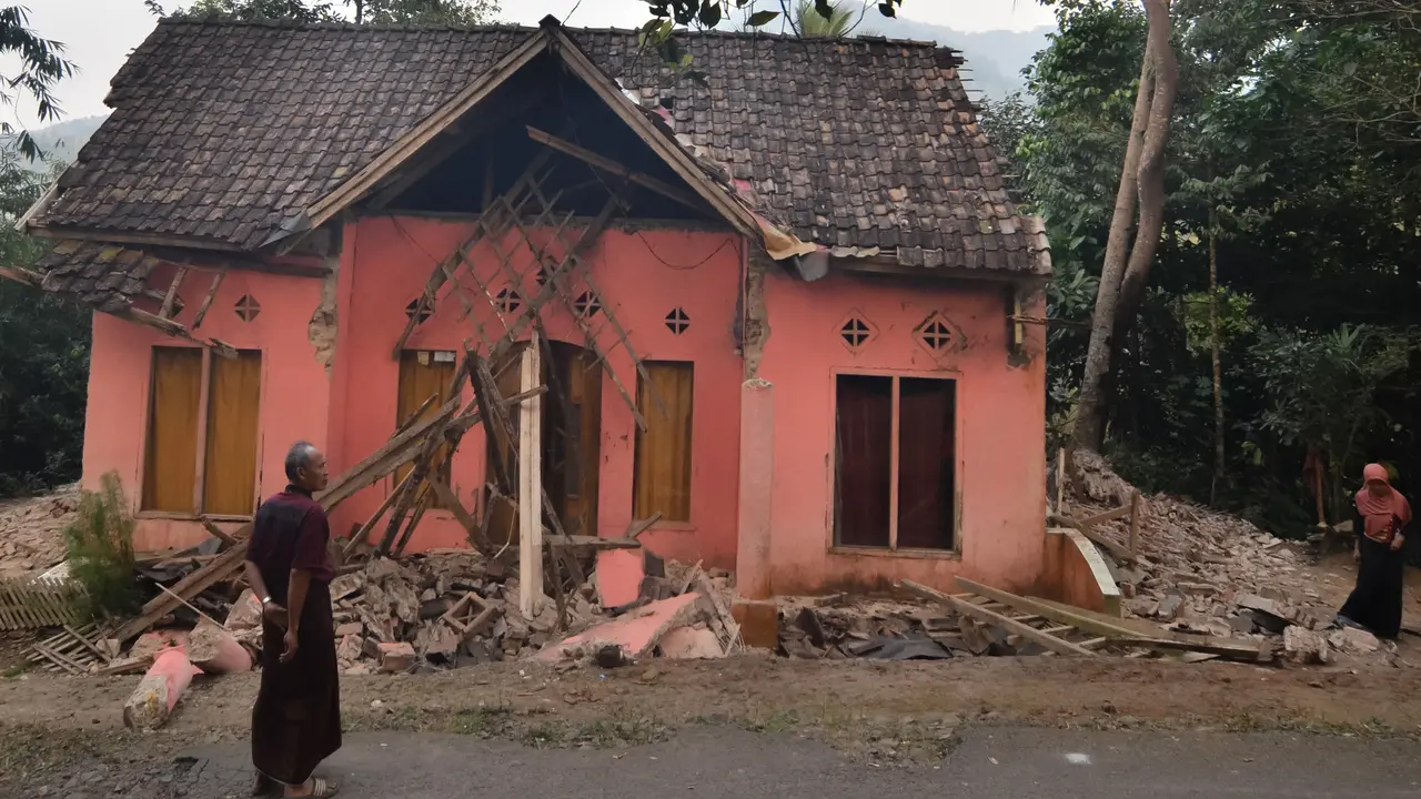 Rumah-Rumah Rusak Usai Gempa Banten Mengguncang Pandeglang