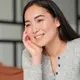 kulit yang terhidrasi dengan baik mampu mempertahankan elastisitasnya, tampak lebih halus, serta lebih tahan terhadap berbagai masalah kulit seperti iritasi atau garis halus. (foto/dok: freepik)
