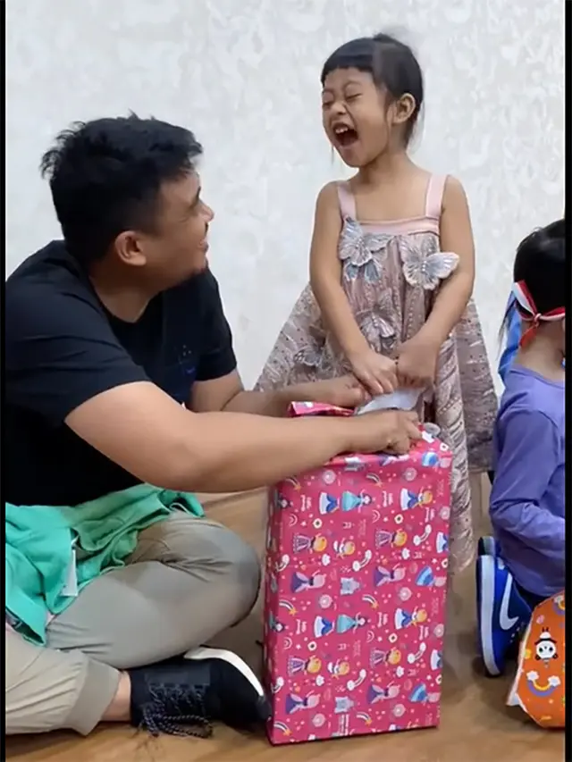 [Fimela] Ultah Sedah Mirah