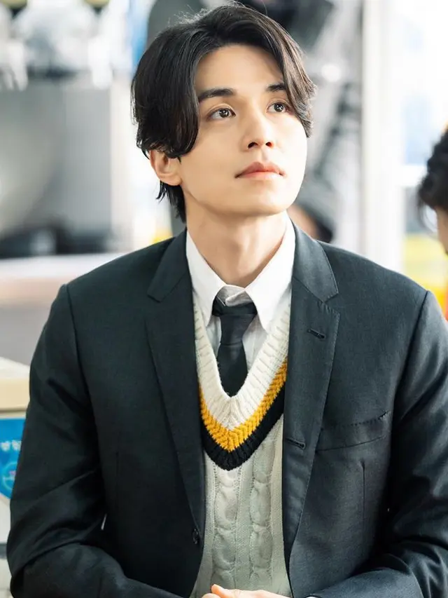 Lee Dong Wook (Instagram/ leedongwook_official)