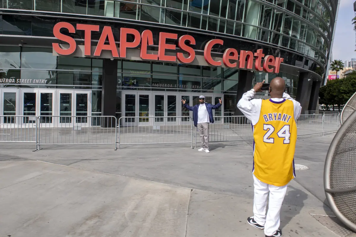 Markas Lakers terpaksa ganti nama