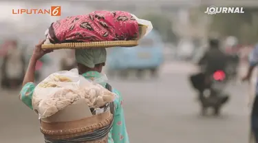 Semangat hidup Legiyem berjualan pecel puluhan tahun di kota metropolitan, mengantarkannya meraih impian hingga anak-anaknya berhasil menggapai cita-citanya.