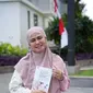 Ayu Aida merilis buku Selembut Kapas Sekeras Baja. (Dok. IST)