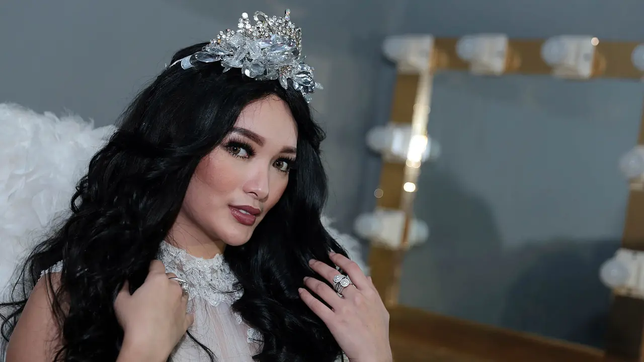 [Bintang] Zaskia Gotik