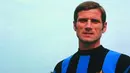 4. Giacinto Facchetti, kapten timnas Italia saat menjadi juara Piala Eropa tahun 1968, jiwa kepemimpinannya membawa Azzurri ke puncak tertinggi. (www.storiedicalcio.altervista.org)