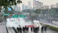 Demo di depan Gedung DPR/MPR RI. (Liputan6.com/Ady Anugrahadi)