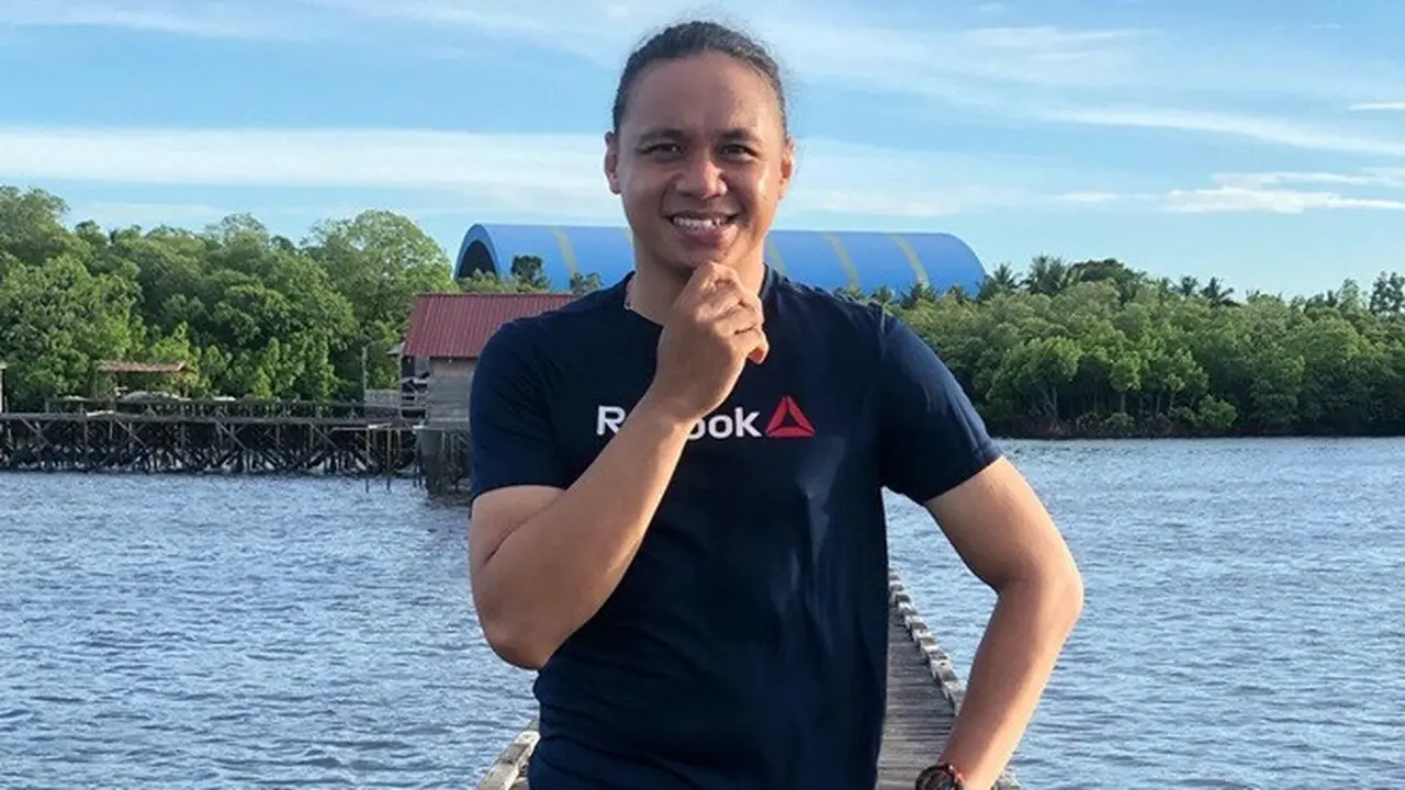 7 Potret Terbaru Amasya Manganang, Kakak Aprilia yang Juga Makin Macho