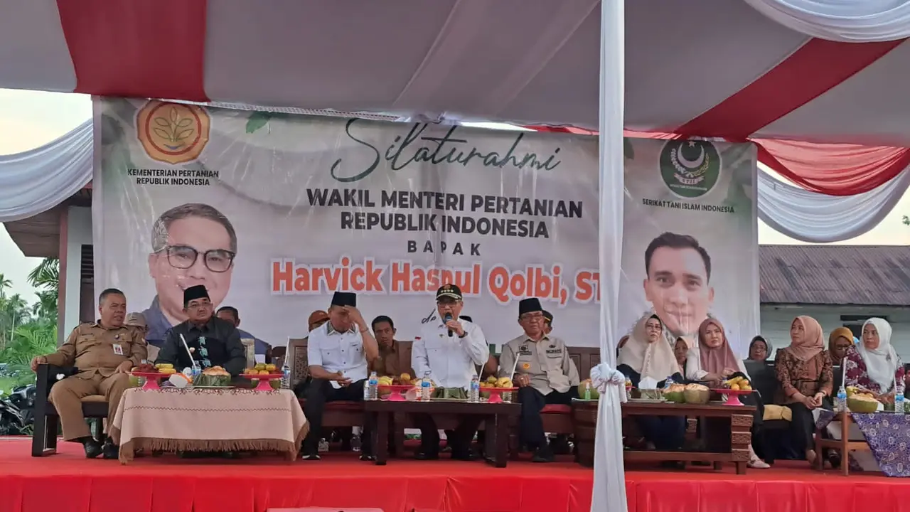 Inovasi dan Hilirisasi Komoditas Kelapa jadi Sumber Kekuatan Ekonomi di Indragiri Hilir