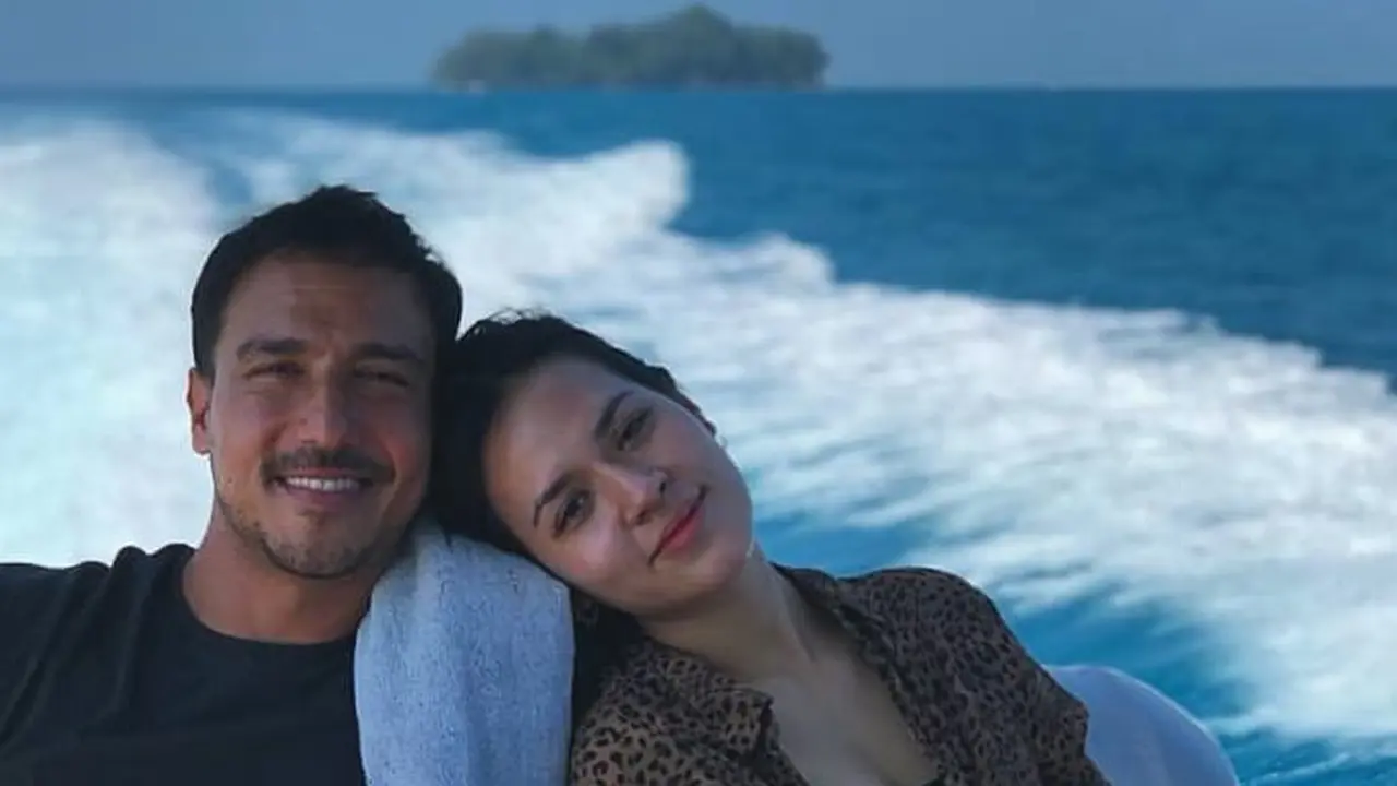 Hamish Daud dan Raisa