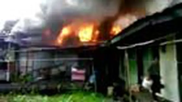Kebakaran Hanguskan Enam Rumah di Jambi