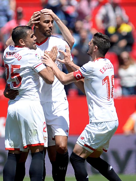 5. Sevilla - Sevilla satu dari segelintir klub La Liga yang menjual para pemain terbaik mereka demi menyeimbangkan neraca keuangan klub. Bagi klub papan atas Eropa, Sevilla merupakan “toko pemain” yang cukup laris. (AFP/Cristina Quicler)