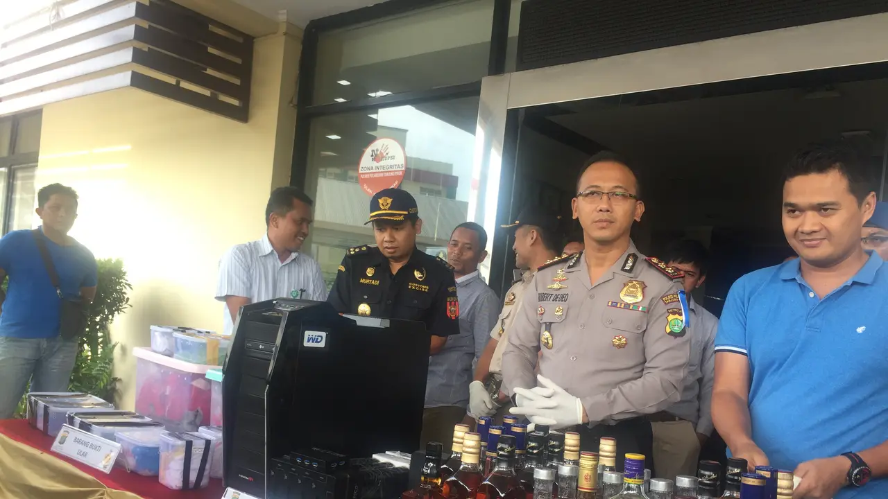 Kapolres Pelabuhan Tanjung Priok AKBP Roberthus Yohanes De Deo