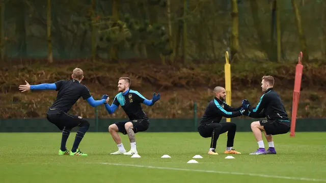 Arsenal latihan