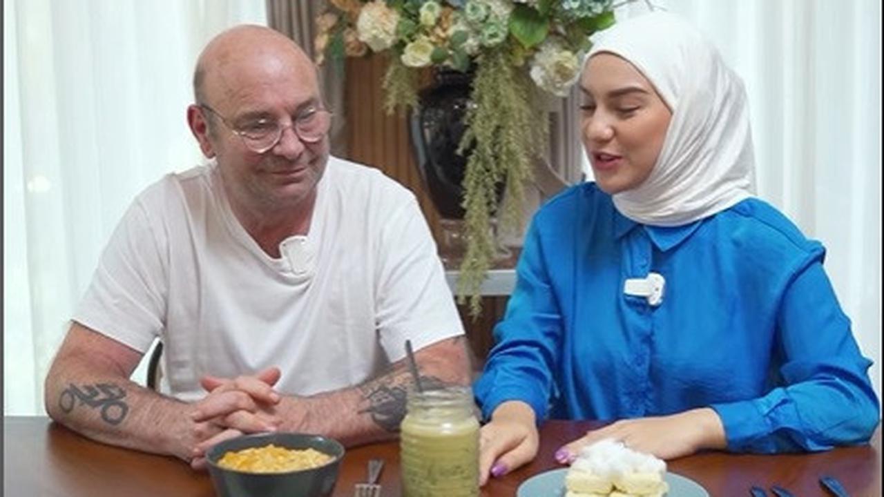 Kedekatan dengan Keluarganya Disorot, Ini 8 Potret Irish Bella yang Pancarkan Aura Bahagia di Tengah Proses Perceraian dengan Ammar Zoni