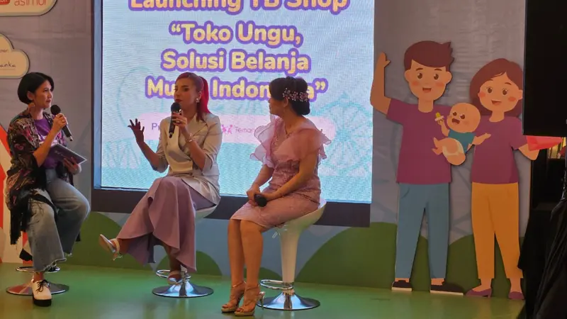 Tasya Farasya Bercerita Banyak Mengenai Pengalamannya Berbelanja Online Membeli Perlengkapan untuk Anaknya. Bagi Tasya, Belanja Online Adalah Healing untuk Ibu Baru Sepertinya Saat Itu (Liputan6.com/Aditya Eka Prawira)