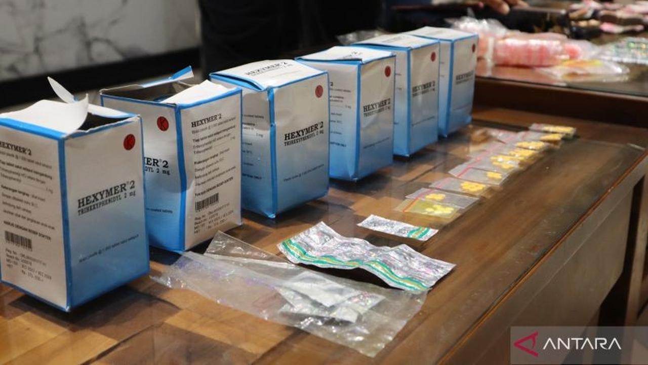 Polres Metro Bekasi Bekuk Empat Pengedar Obat Keras, Selamatkan Generasi Muda