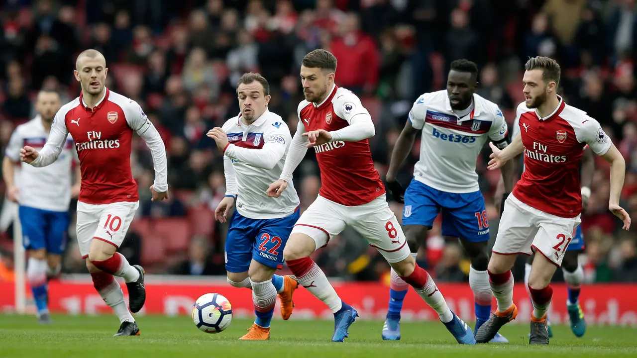 Aubameyang Dua Gol, Arsenal Menang Telak atas Stoke City