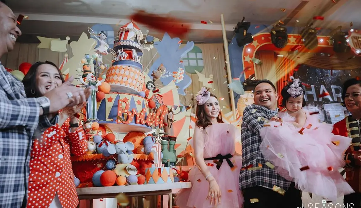 Ultah Anak Momo Geisha (Instagram/therealmomogeisha)