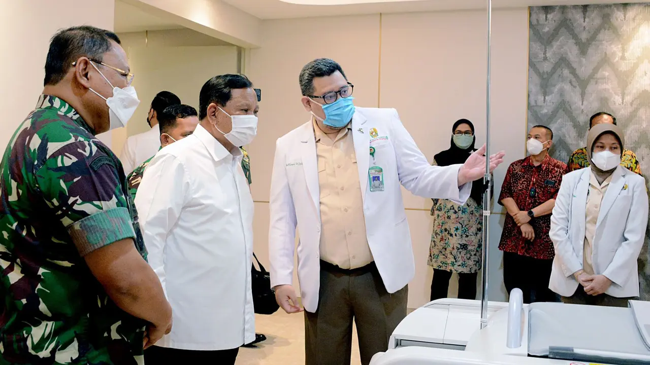 saat meresmikan fasilitas kesehatan baru di Rumah Sakit Pusat Angkatan Darat (RSPAD) Gatot Subroto, yaitu Magnetic Resonance Imaging (MRI) Center,