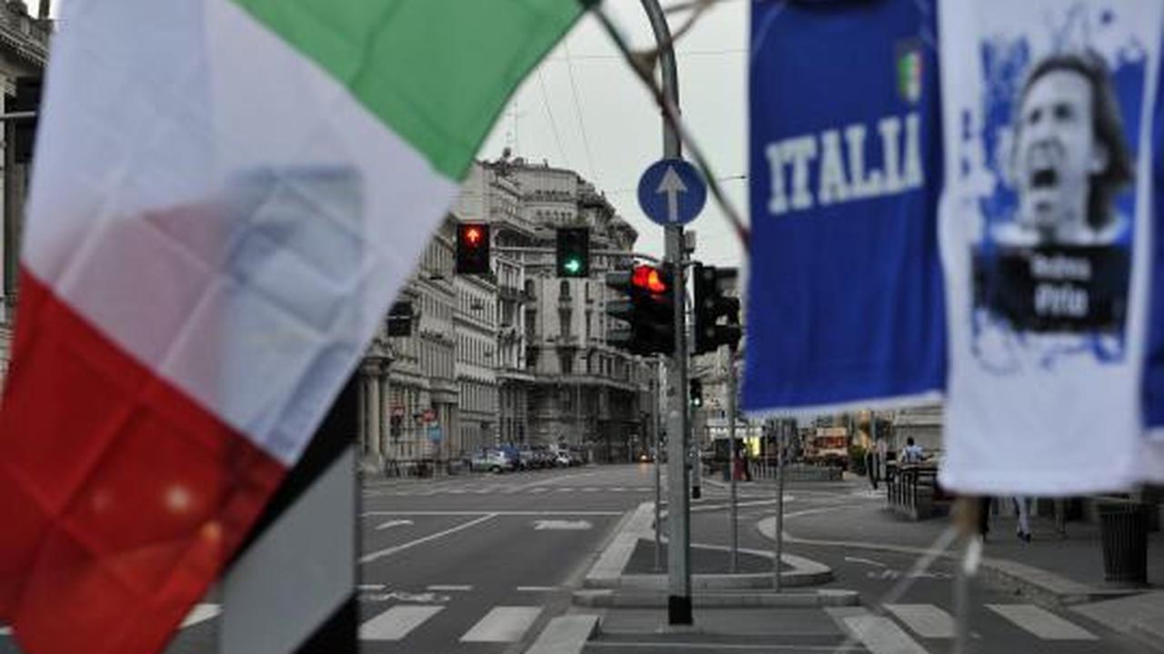 Ketika jalan di pusat kota Italia tampak kosong