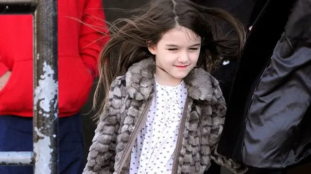 suri-cruise-130831b.jpg