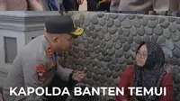 Kapolda Banten Irjen Pol Hengki menemui keluarga lima jurnalis yang hilang kontak saat meliput erupsi Gunung Anak Krakatau. Tim SAR gabungan masih terus menyisir perairan Selat Sunda untuk mencari para jurnalis beserta awak kapal.