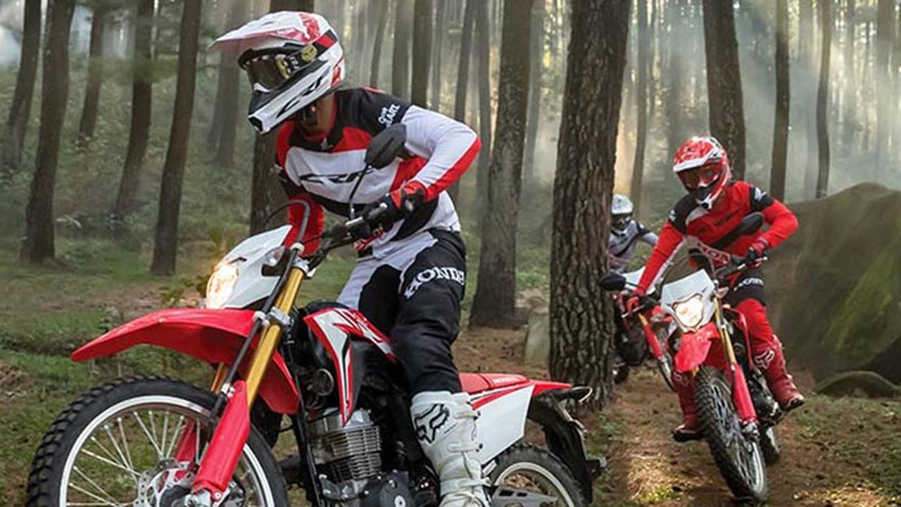 Rekomendasi dan Harga Motor Trail Honda Cocok untuk Off-Road